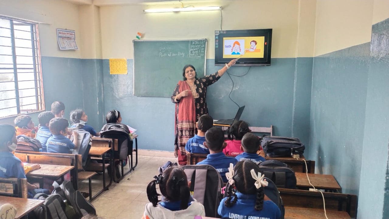Digital learning devices in the classroom
